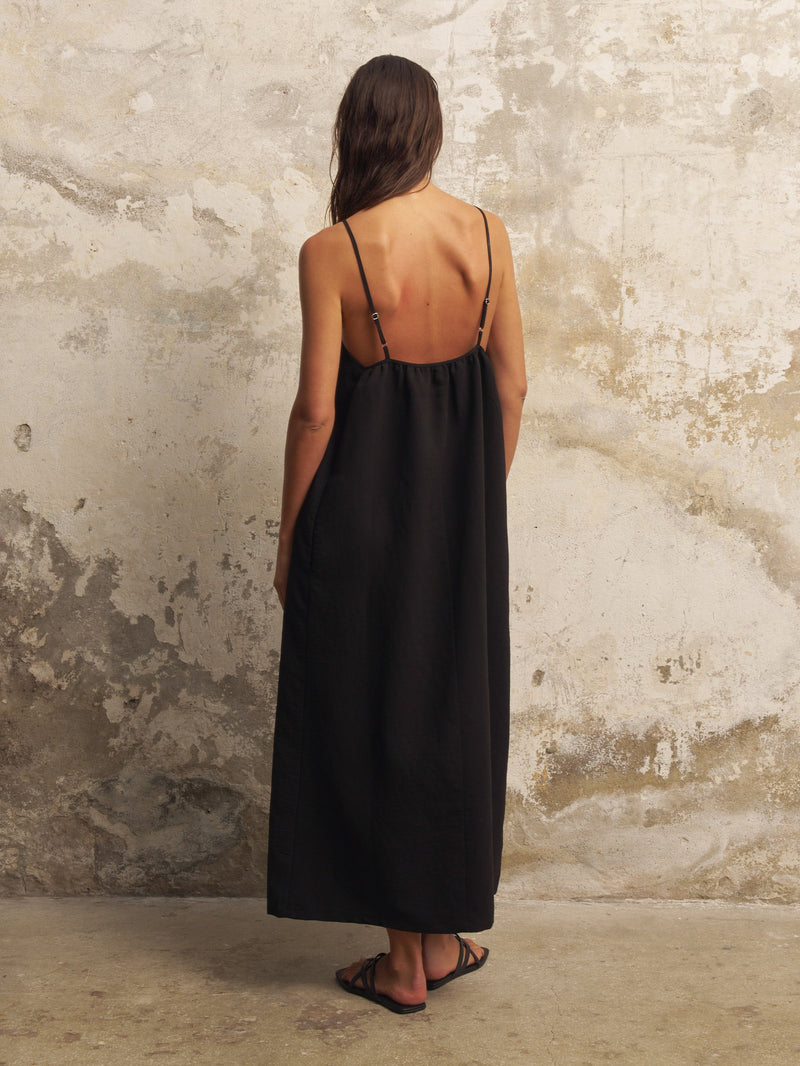 Bliss Flow Maxi Dress - Black-The Handloom-lobo nosara
