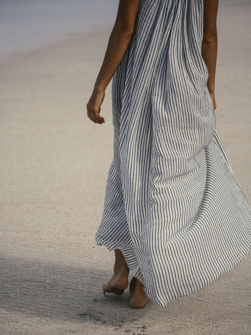 Breeze Beach Dress - Black Stripes-The Handloom-lobo nosara