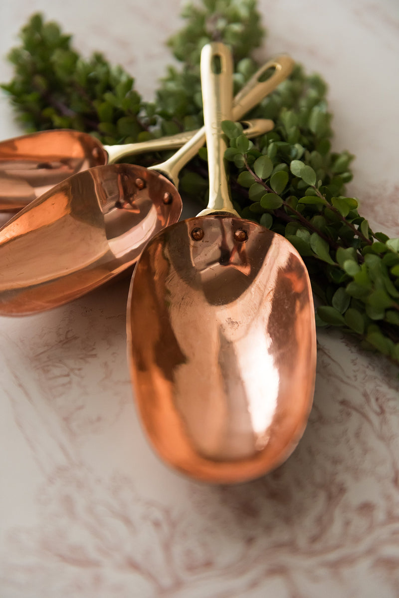 Copper Measuring Scoops-Galley & Fen-lobo nosara