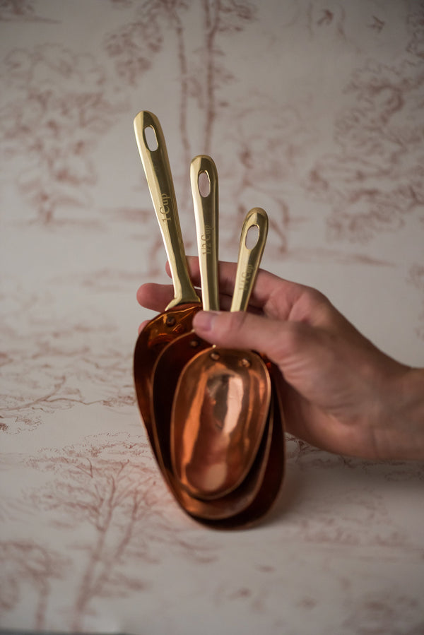 Copper Measuring Scoops-Galley & Fen-lobo nosara