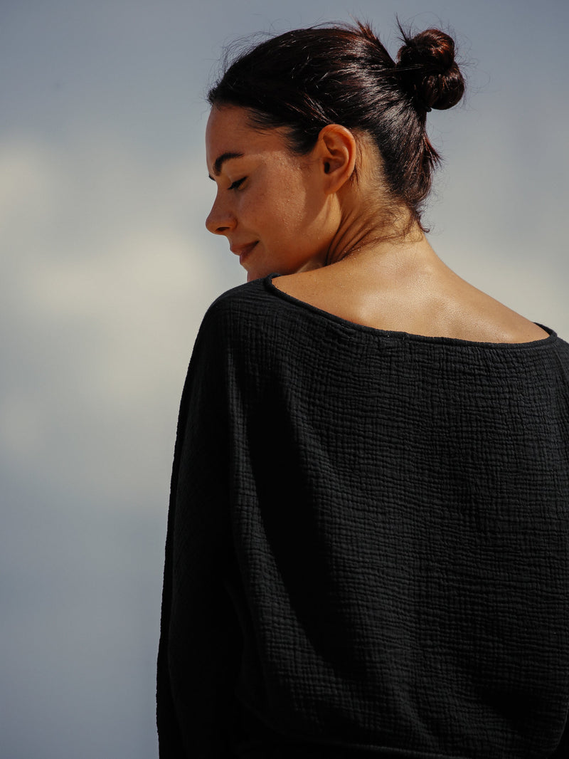 Echo Crop Top - Black-The Handloom-lobo nosara