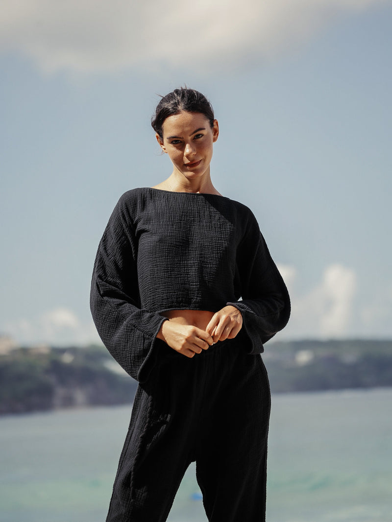 Echo Crop Top - Black-The Handloom-lobo nosara