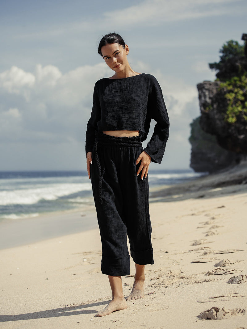 Echo Crop Top - Black-The Handloom-lobo nosara