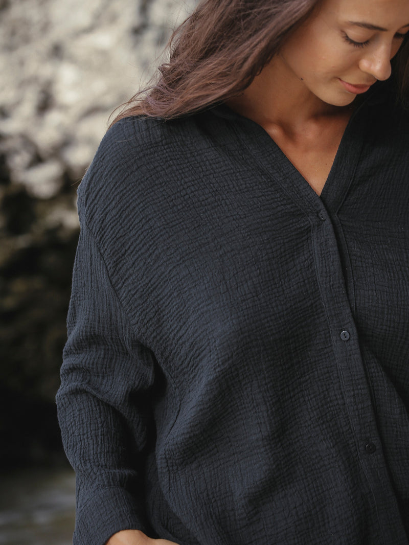 Echo Maxi Shirt - Black-The Handloom-lobo nosara