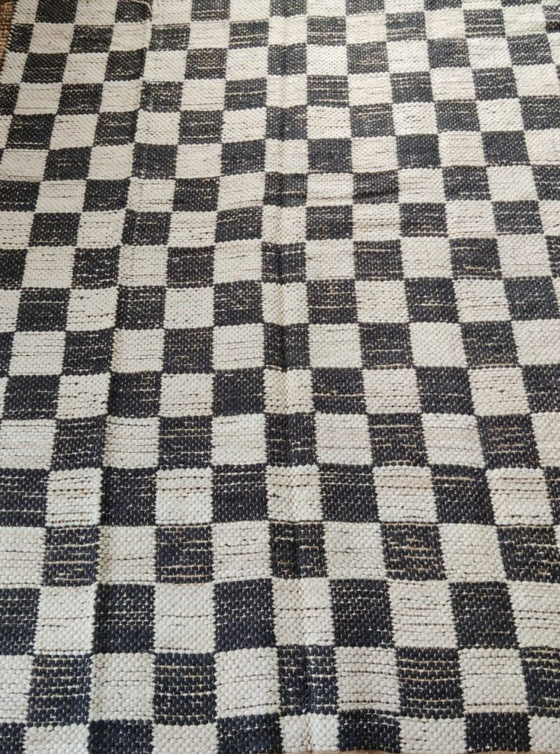 Handwoven Wool Jute Checkered Rug-lobo-lobo nosara