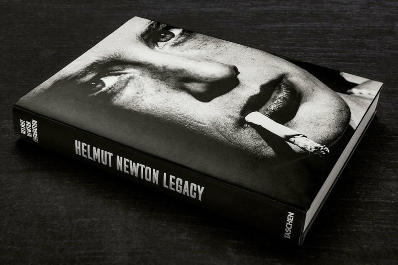 Helmut Newton. Legacy-Helmut Newton-lobo nosara