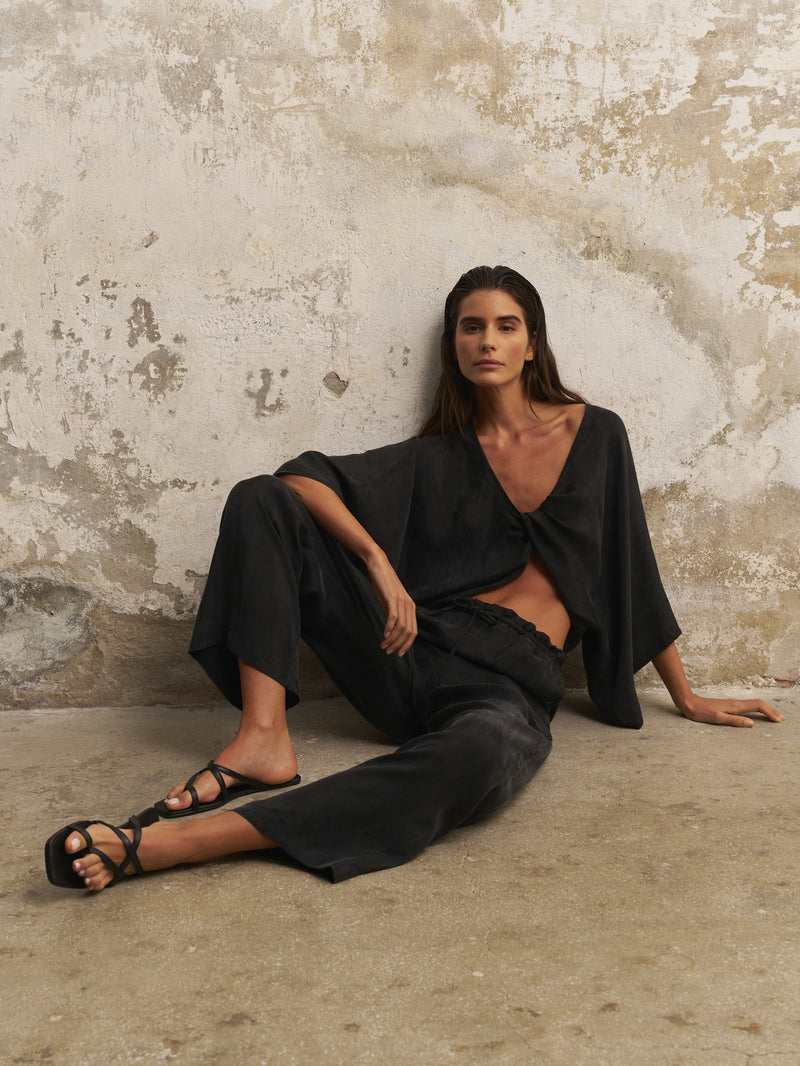 Lucid Knot Top - Black-The Handloom-lobo nosara
