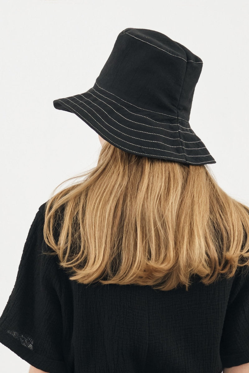 Playa Contrast Stitch Bucket Hat - Black-The Handloom-lobo nosara