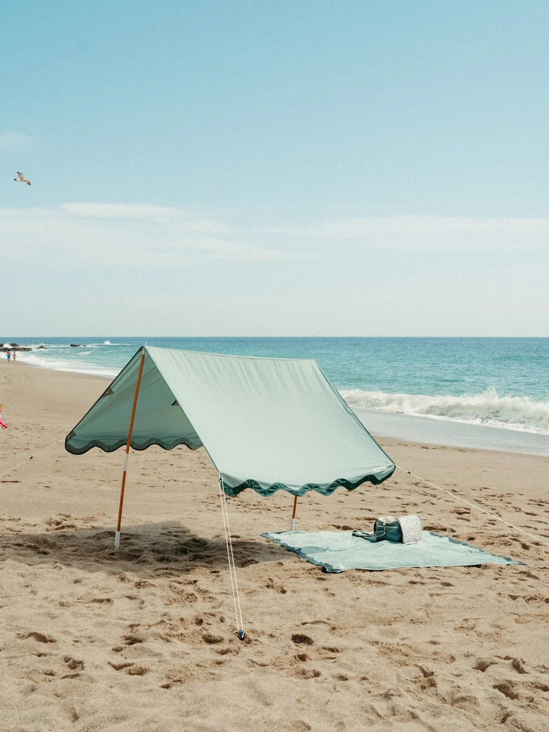Navy Striped Premium Beach Umbrella – lobo nosara