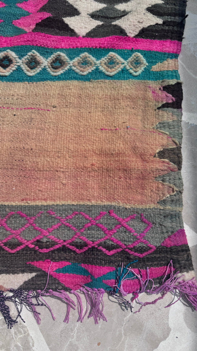 Vintage Moroccan Kilim Rug-lobo-lobo nosara
