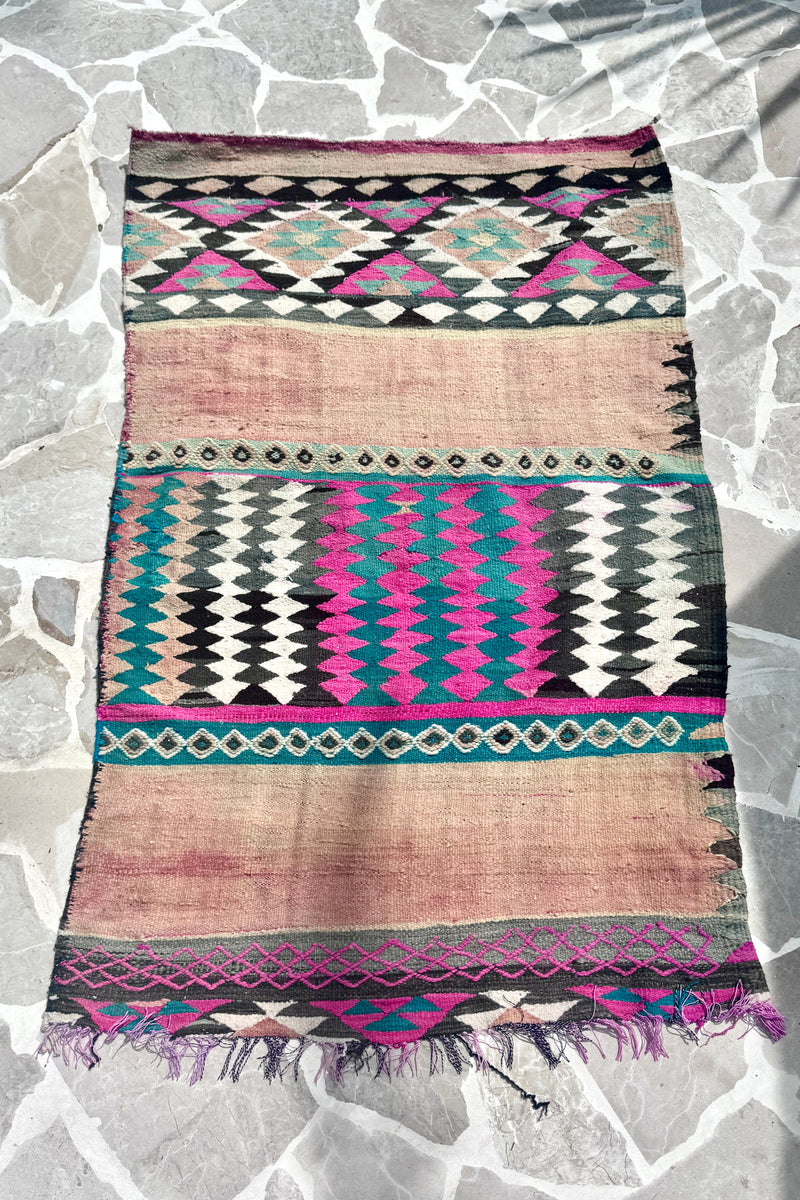 Vintage Moroccan Kilim Rug-lobo-lobo nosara