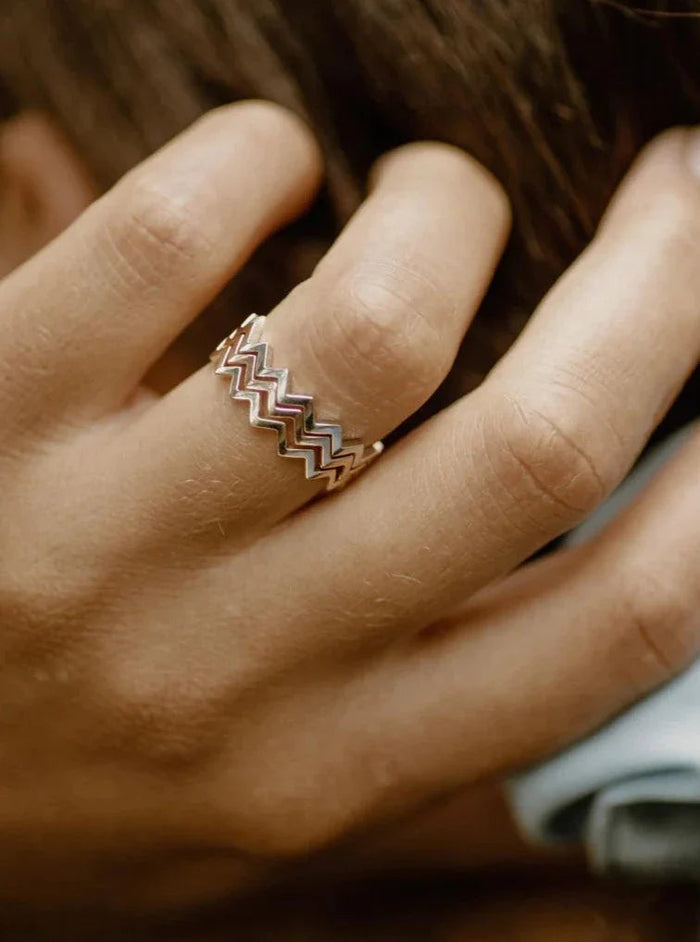 Zig Zag Ring - Rose Gold – lobo nosara